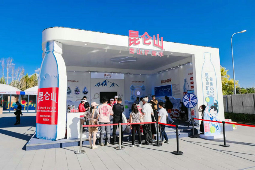 连续受挫的 连续受挫的