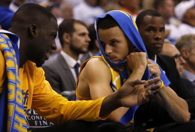 在领先或落 在领先或落